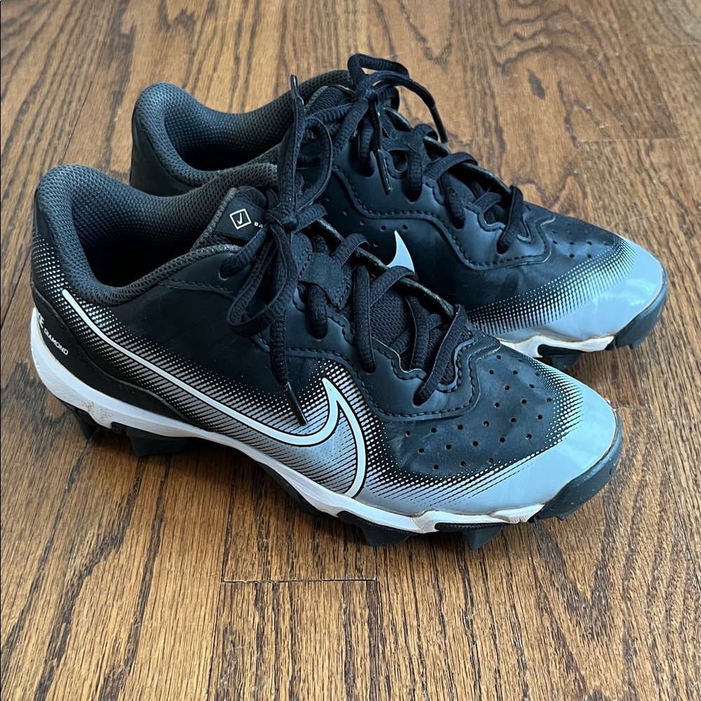 Nike Black Baseball Cleats